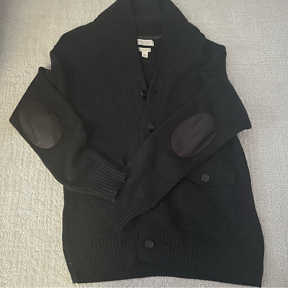 Banana Republic Sweater / Cardigan. Men’s Medium.